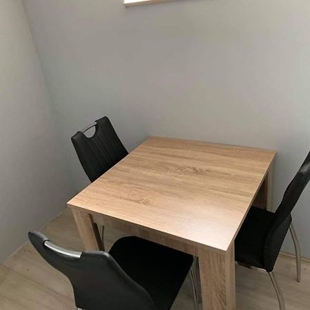 Beregi Apartman Tiszaújváros エクステリア 写真