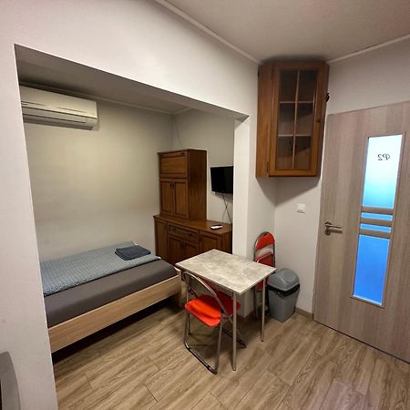 Beregi Apartman Tiszaújváros エクステリア 写真