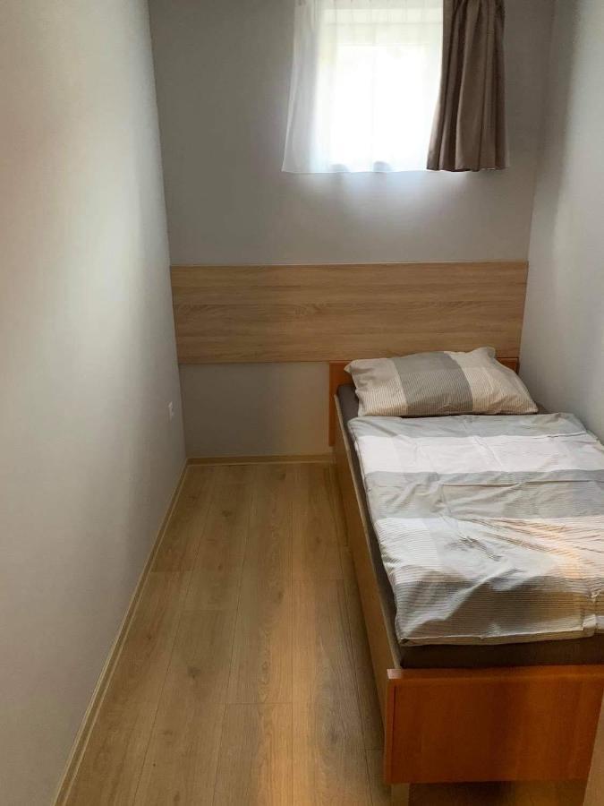 TiszaújvárosBeregi Apartmanアパートメント エクステリア 写真